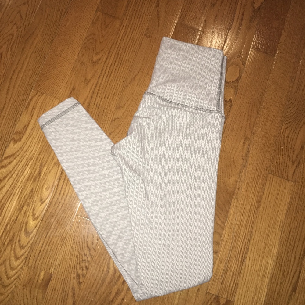 RARE Ghost Herringbone Lululemon Wunder Unders